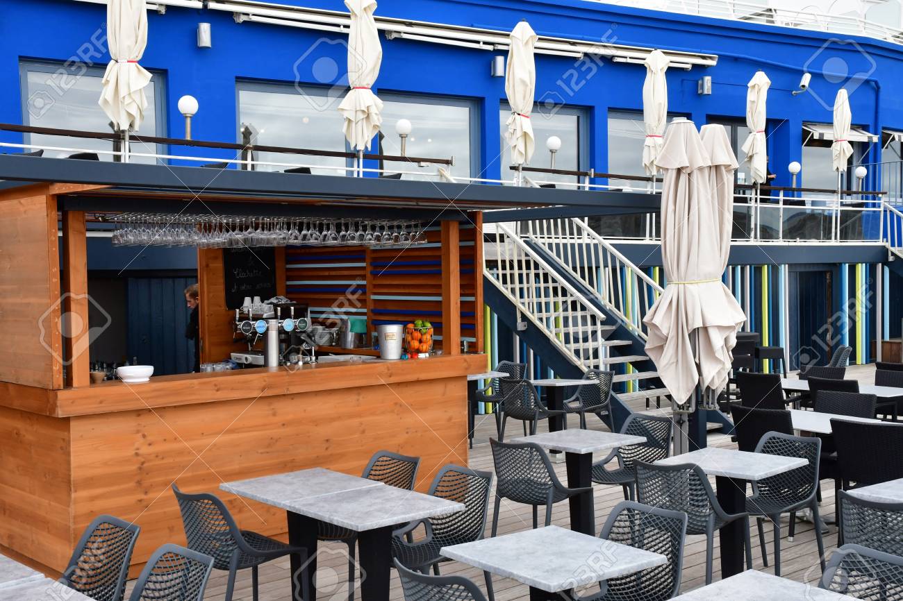 Saint Nazaire France April 4 2017 Restaurant In Saint Marc