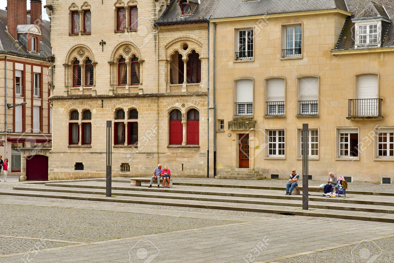 etiam-dictum-ipsum-a-felis