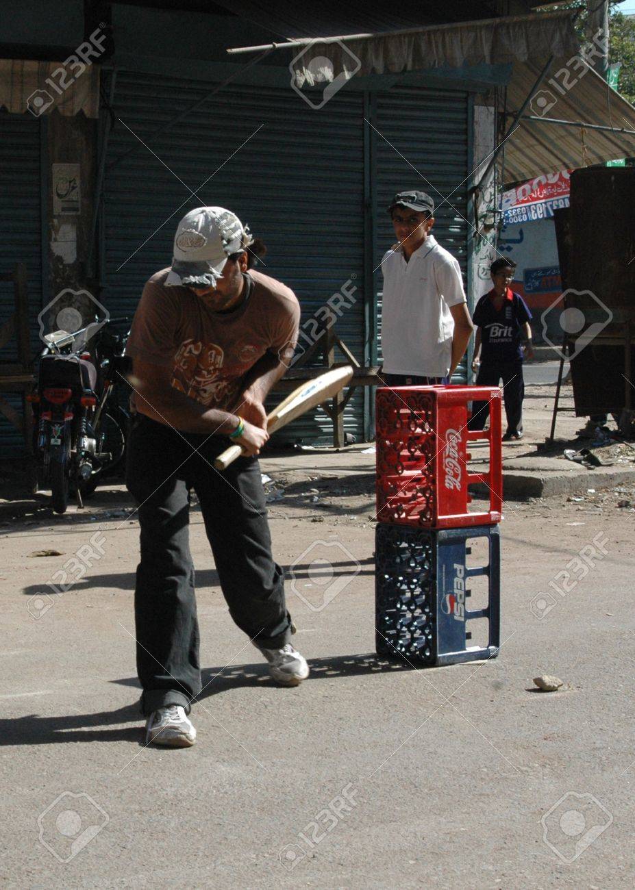 Karachi Pakistan_ Pakistani Playing Circket On Street Cricket Sport Is In Pakistani Blood Pakistani Do Karachi Pakistan_ Pakistani Playing Circket On Street Cricket Sport Is In Pakistani Blood Pakistani Do