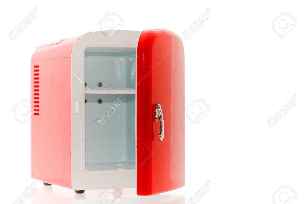 Kühlschrank In Rot : Glänzend hell rot miniatur kühlschrank lizenzfreie fotos bilder Kühlschrank In Rot : Glänzend hell rot miniatur kühlschrank lizenzfreie fotos bilder