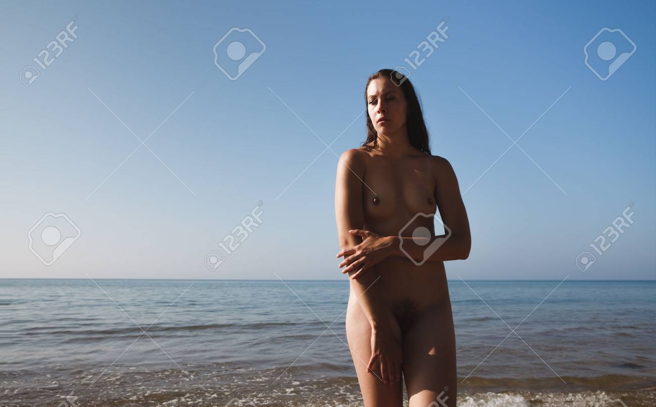 Nackte Mädels Auf Einem FKK-Strand Nackte Mädels Auf Einem FKK-Strand