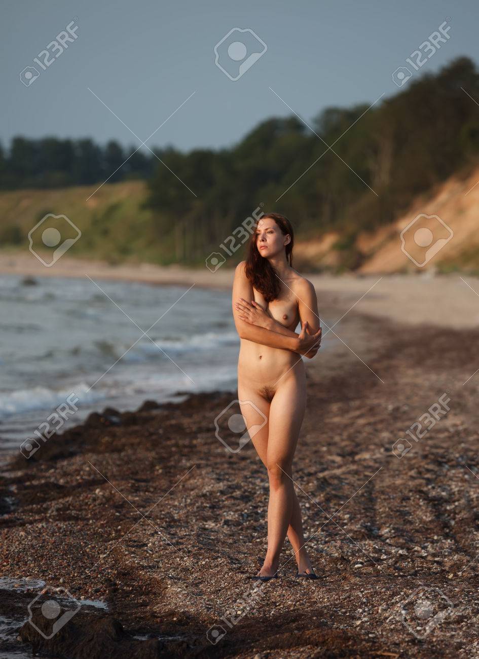Nackte Mädels Auf Einem FKK-Strand Nackte Mädels Auf Einem FKK-Strand