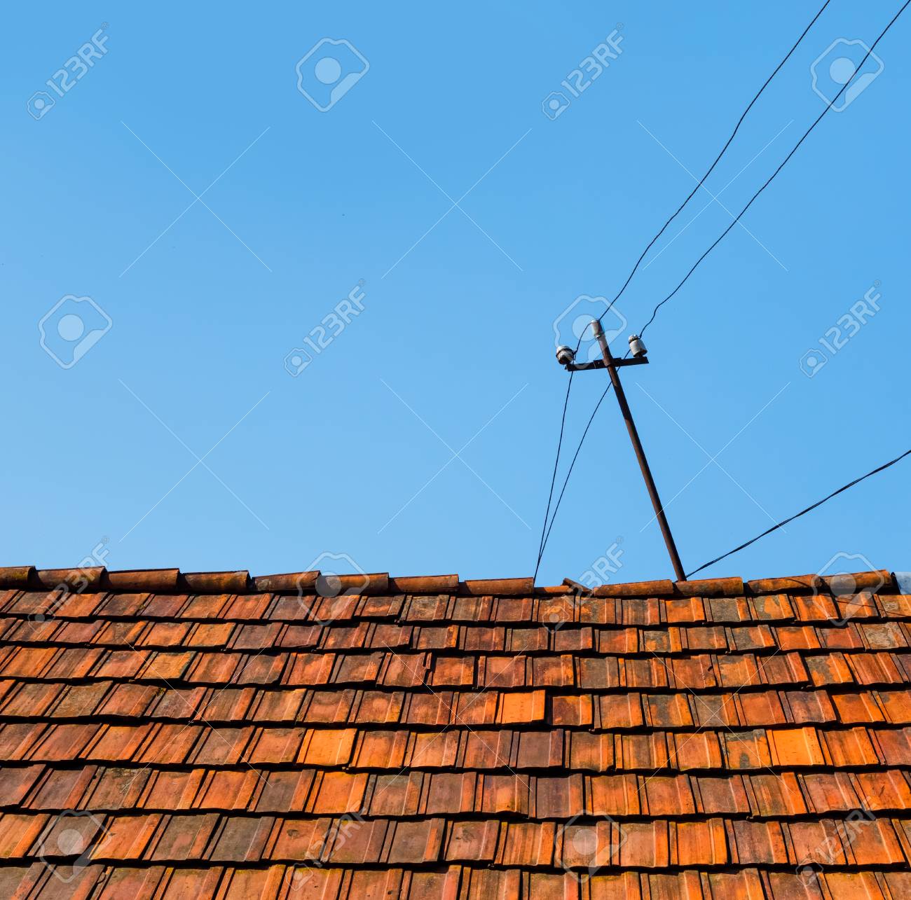 Altes Mit Ziegeln Gedecktes Dach Eines Dorfhauses Rote Fliese Und