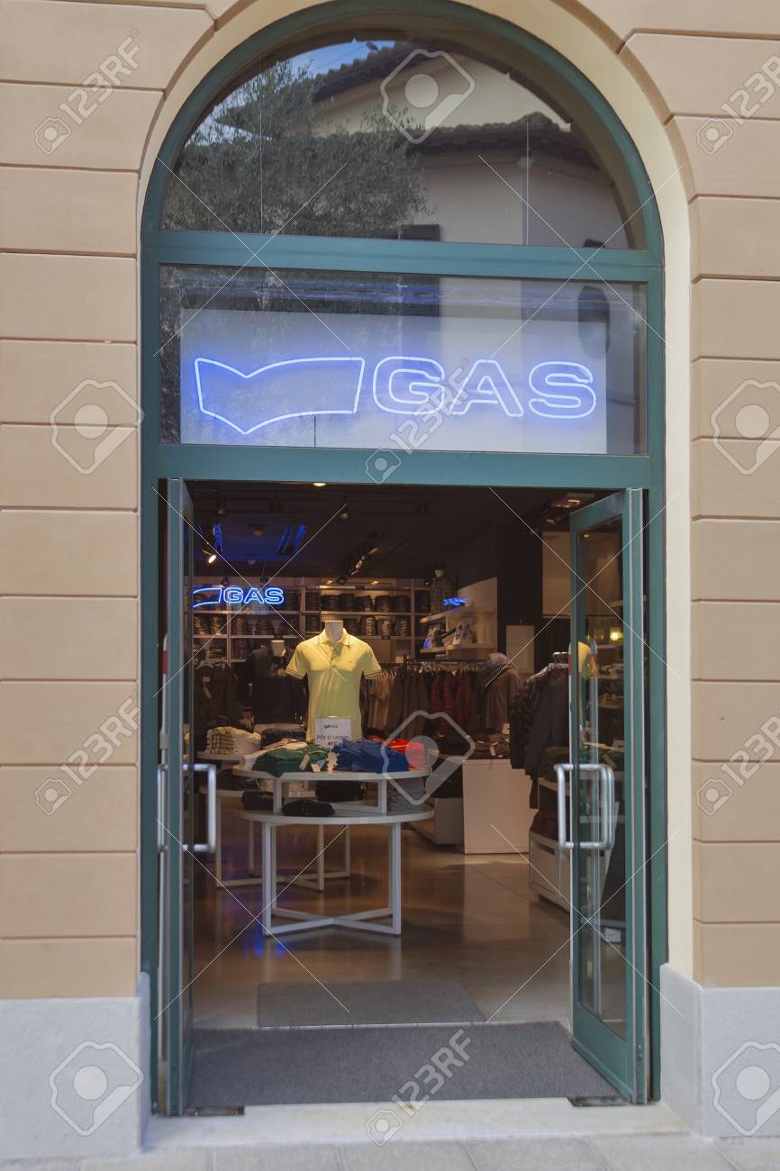 gas jeans store