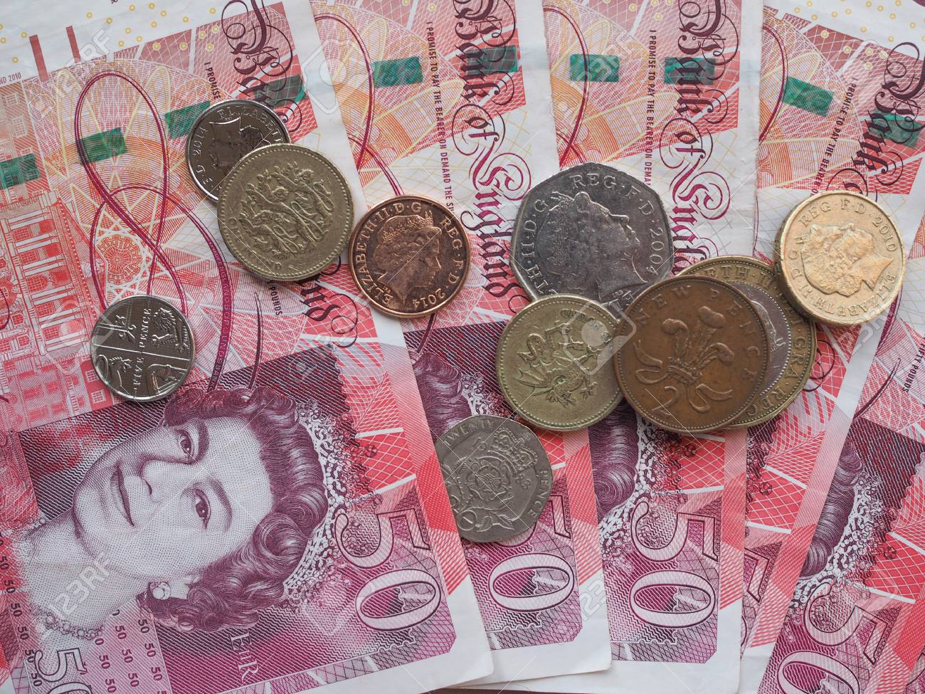 런던, 영국 -9 월 2015 : 영국 스털링 파운드 GBP 지폐, 영국의 통화 로열티 무료 사진, 그림, 이미지 그리고  스톡포토그래피. Image 91643744