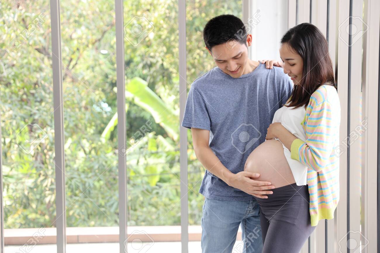 Parkpoom PhotographyYoung Pregnant Belly Asian Wife