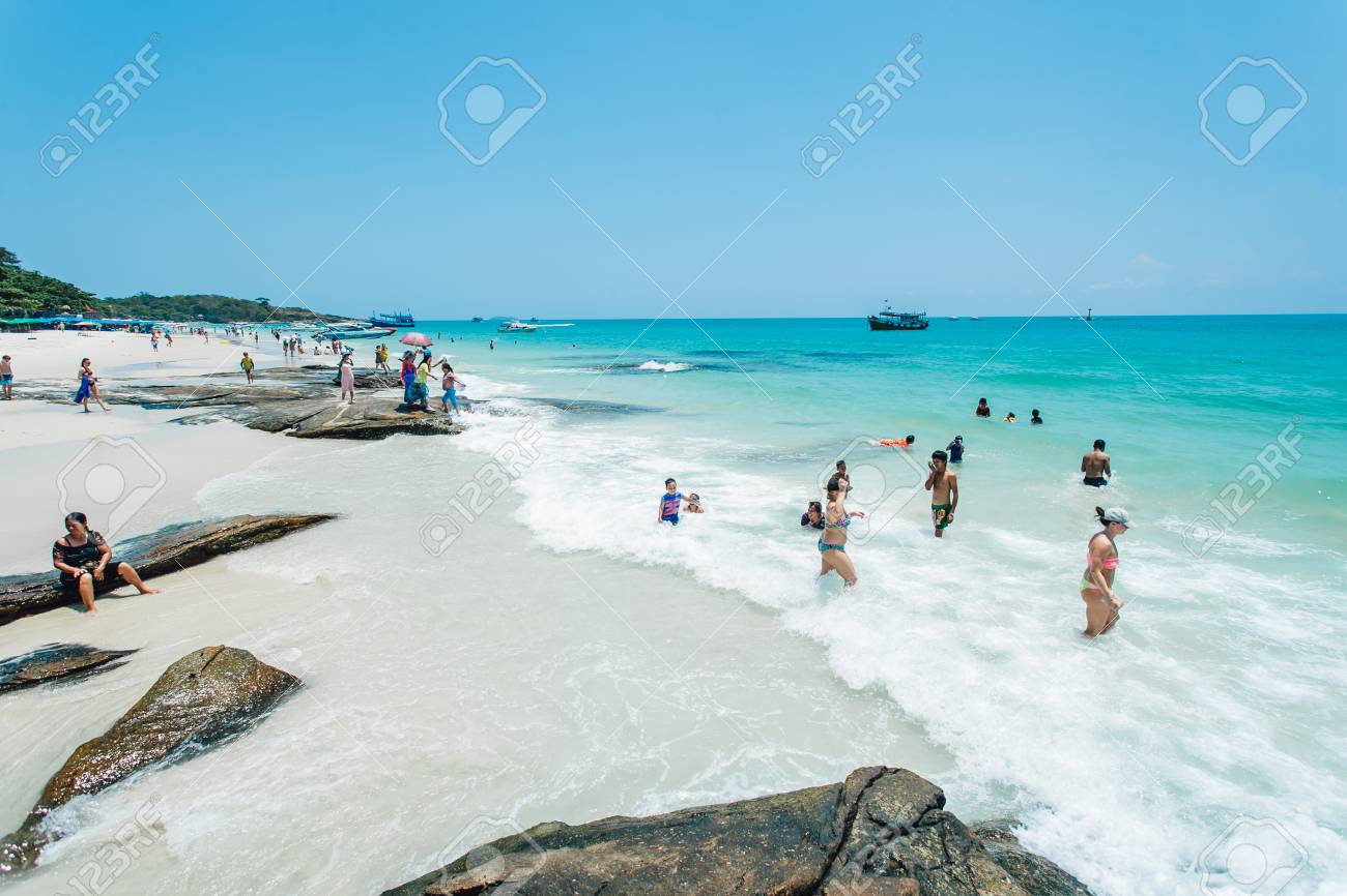 Rayong, Thailand - March 16, 2014 : Tourists Enjoying Beach On March 16,  2014 In Rayong, Thailand. Stock Photo, Picture and Royalty Free Image.  Image 87413334., image size:1300x866