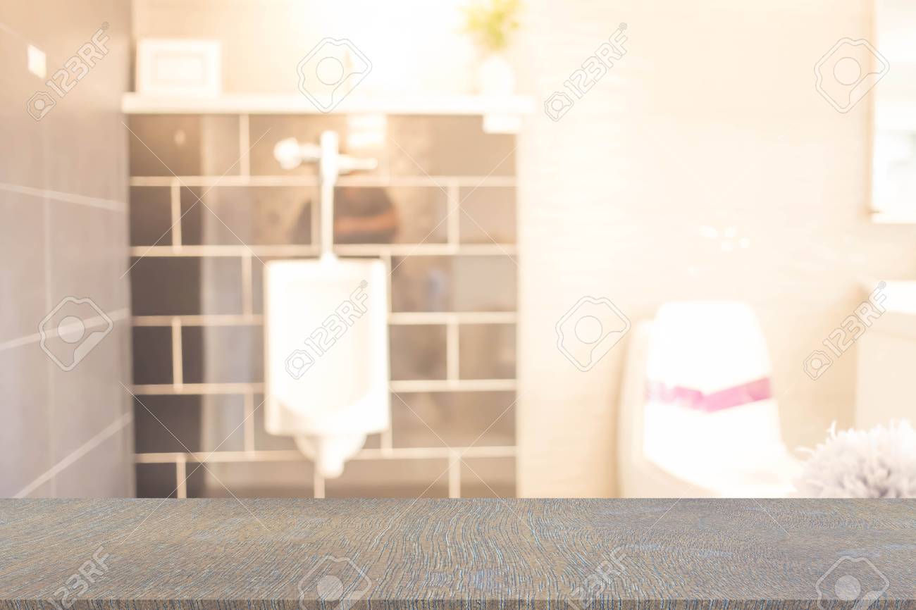 Cuarto de baño del desenfoque del fondo, plantilla de exposición de productos. Baño. Cuarto de baño del desenfoque del fondo, plantilla de exposición de productos. Baño.