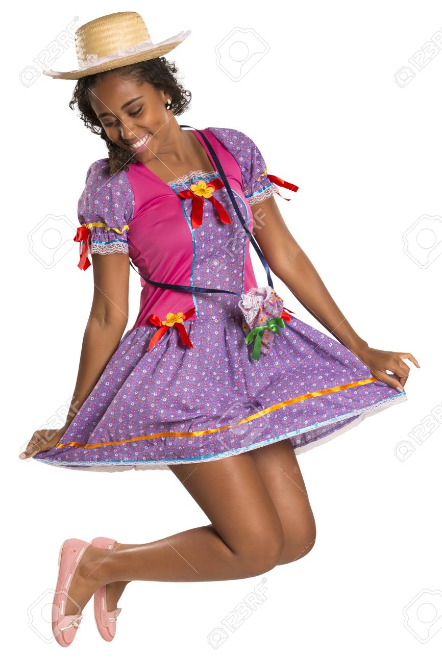 すべてフェスタ ジュニーナ ブラジルの国のお祭りのように一般的な Caipira の服を着て女の子 の写真素材 画像素材 Image