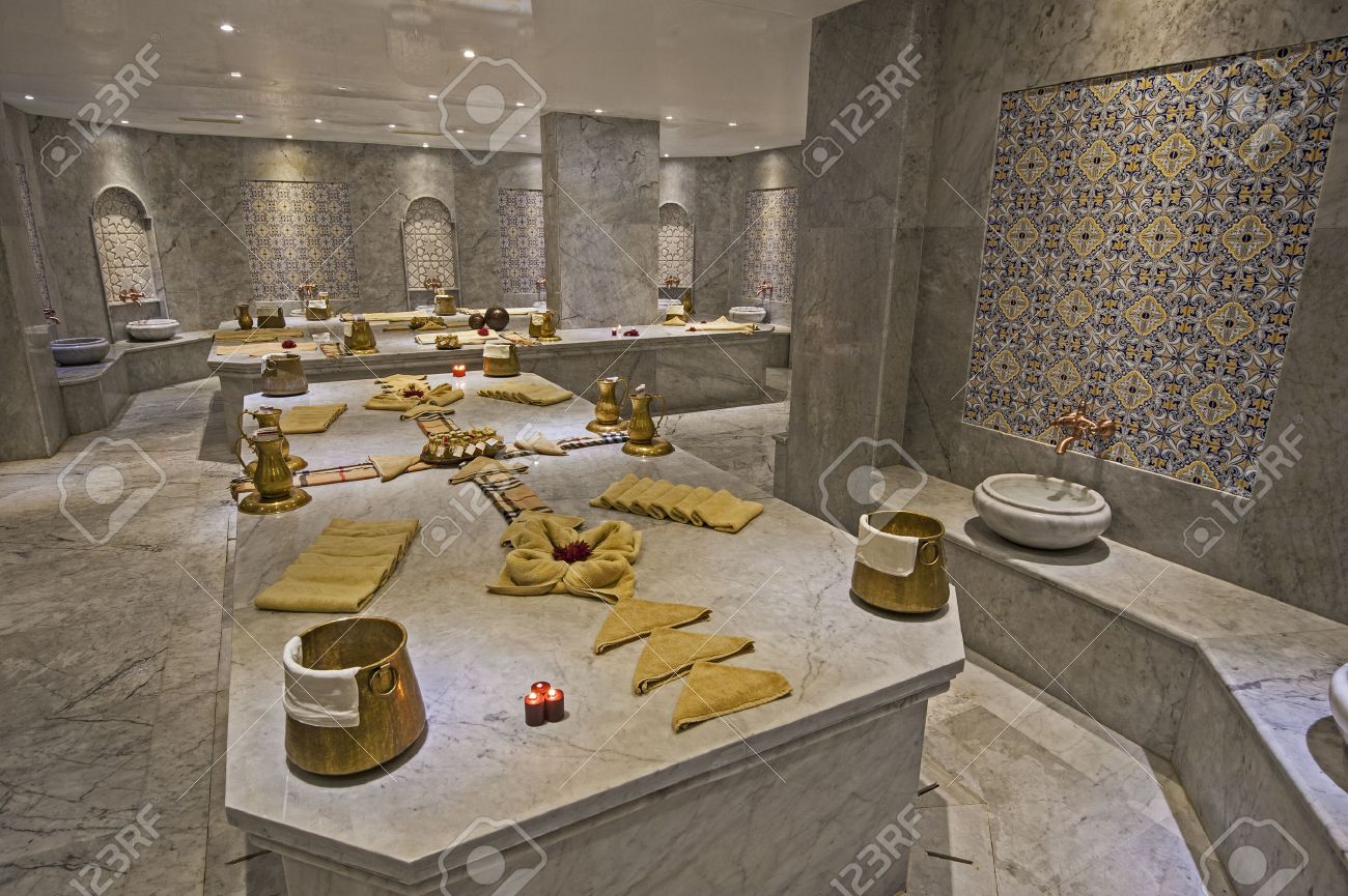 archivio fotografico interno di grande hammam bagno turco in salute spa di lusso