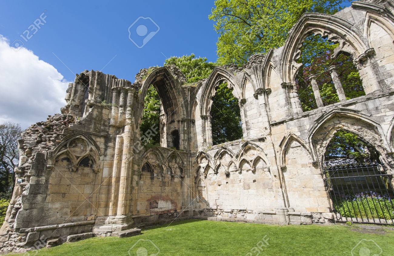 Ancient Medieval Church Ruins Against Blue Sky In English City Center Stock  Photo, Picture and Royalty Free Image. Image 29786981., image size:1300x846