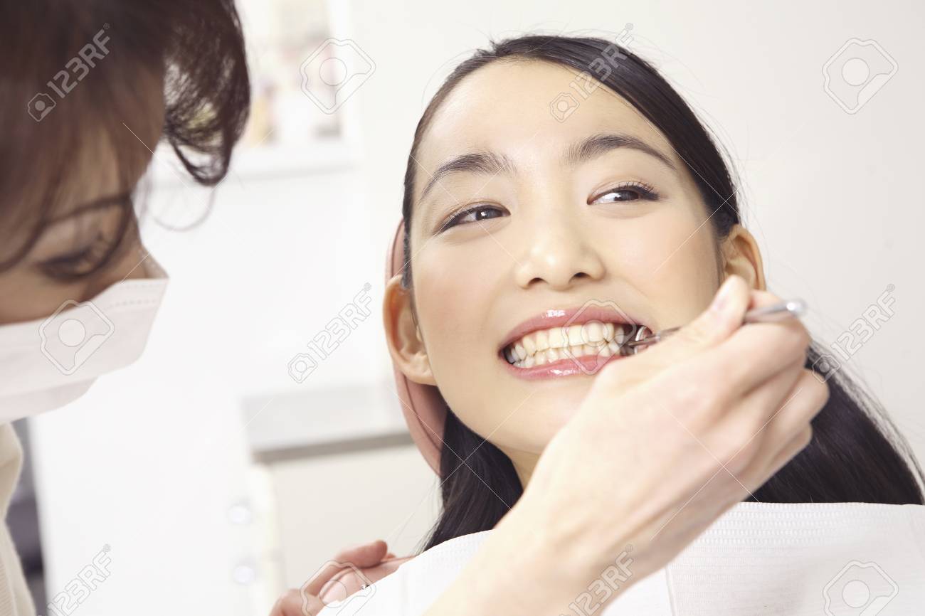 歯科検診を受ける女性 の写真素材 画像素材 Image 歯科検診を受ける女性 の写真素材 画像素材 Image
