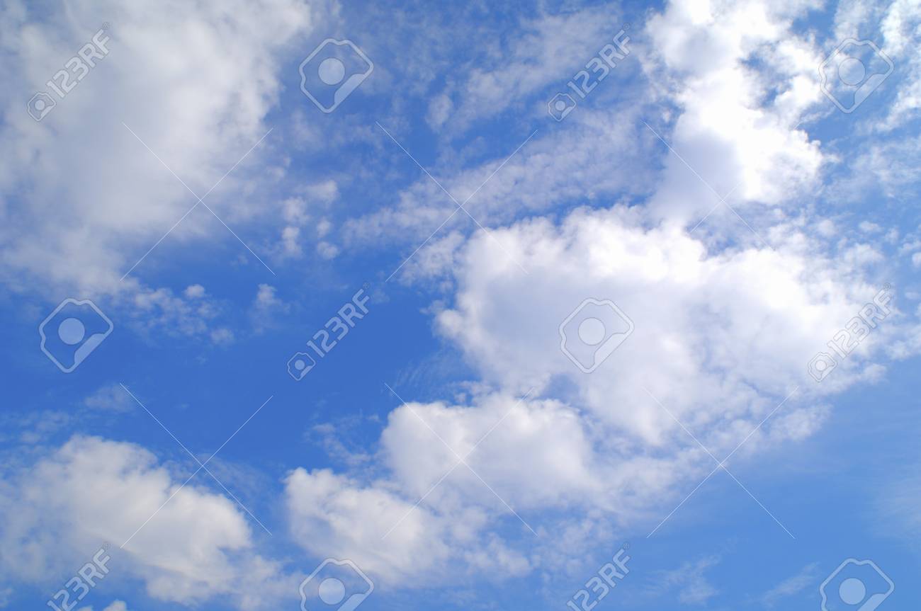 秋の雲 の写真素材 画像素材 Image