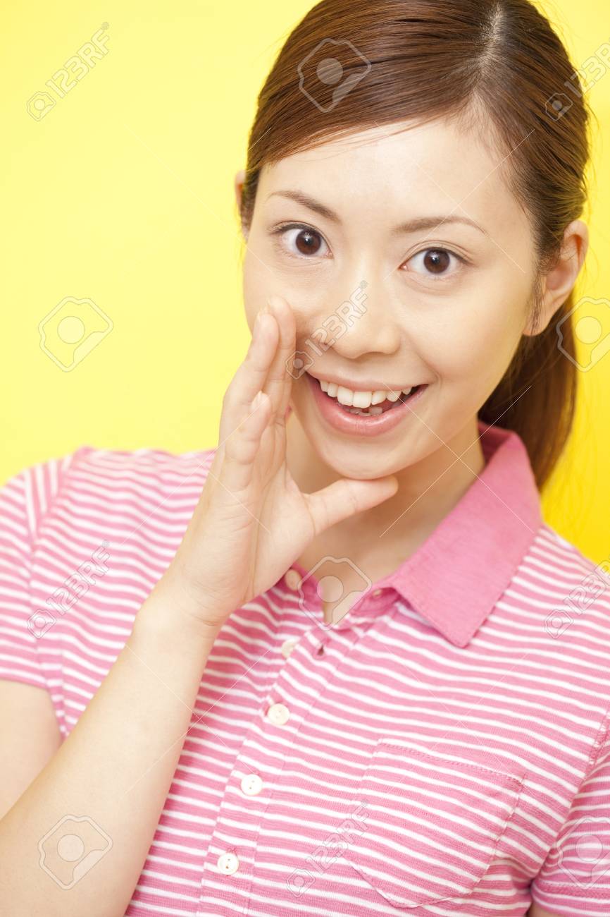 女性が息を吐く の写真素材 画像素材 Image 女性が息を吐く の写真素材 画像素材 Image