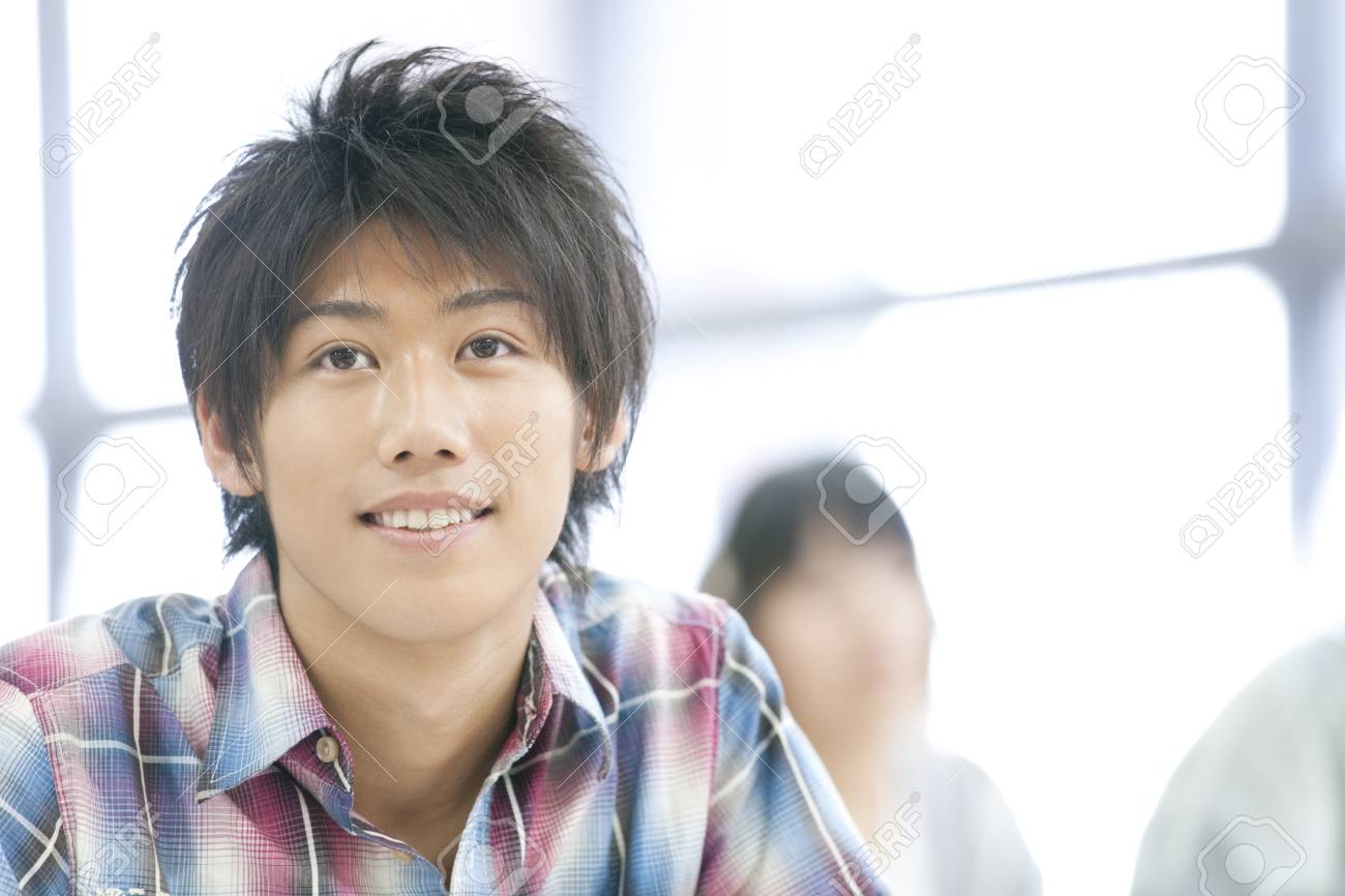 男子大学生のレクチャーを受ける の写真素材 画像素材 Image