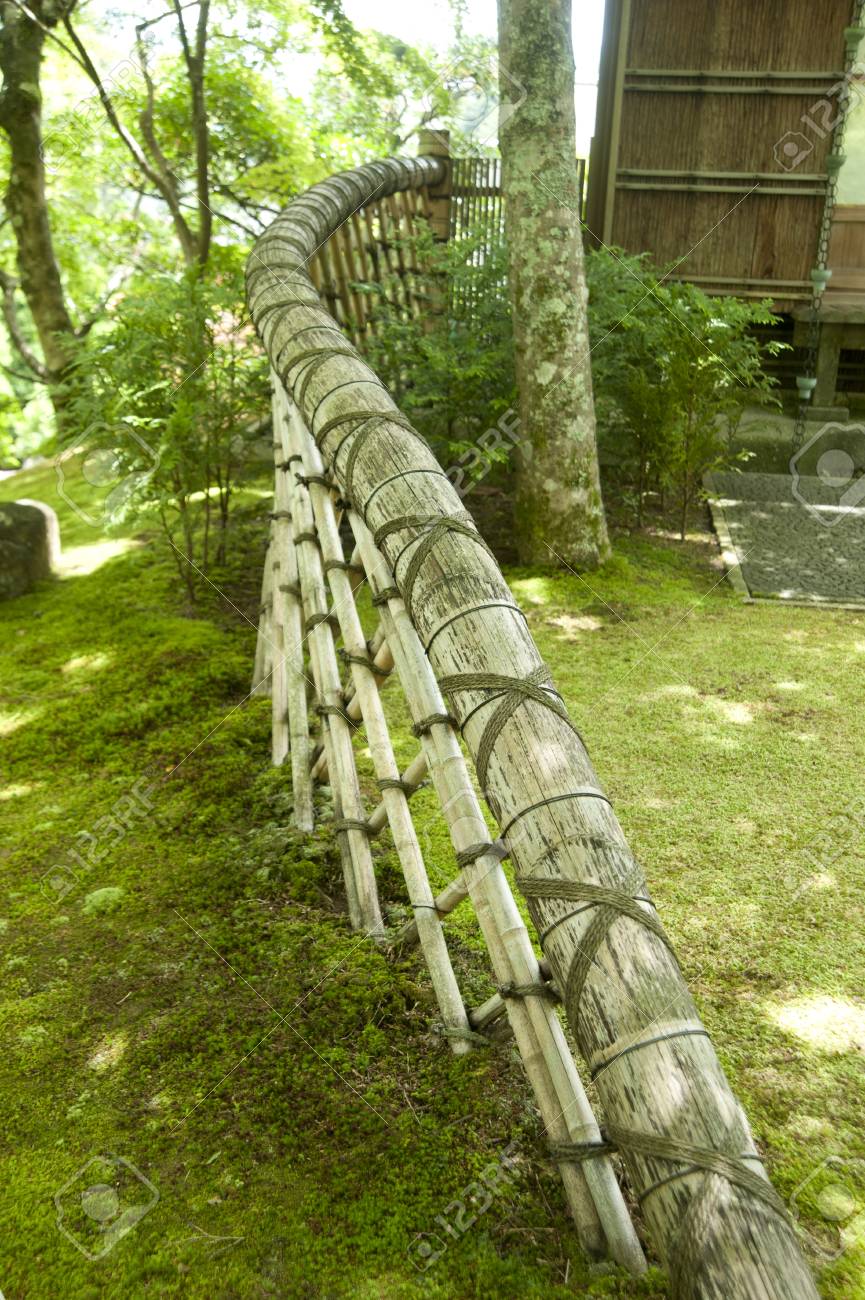 庭の竹垣 の写真素材 画像素材 Image