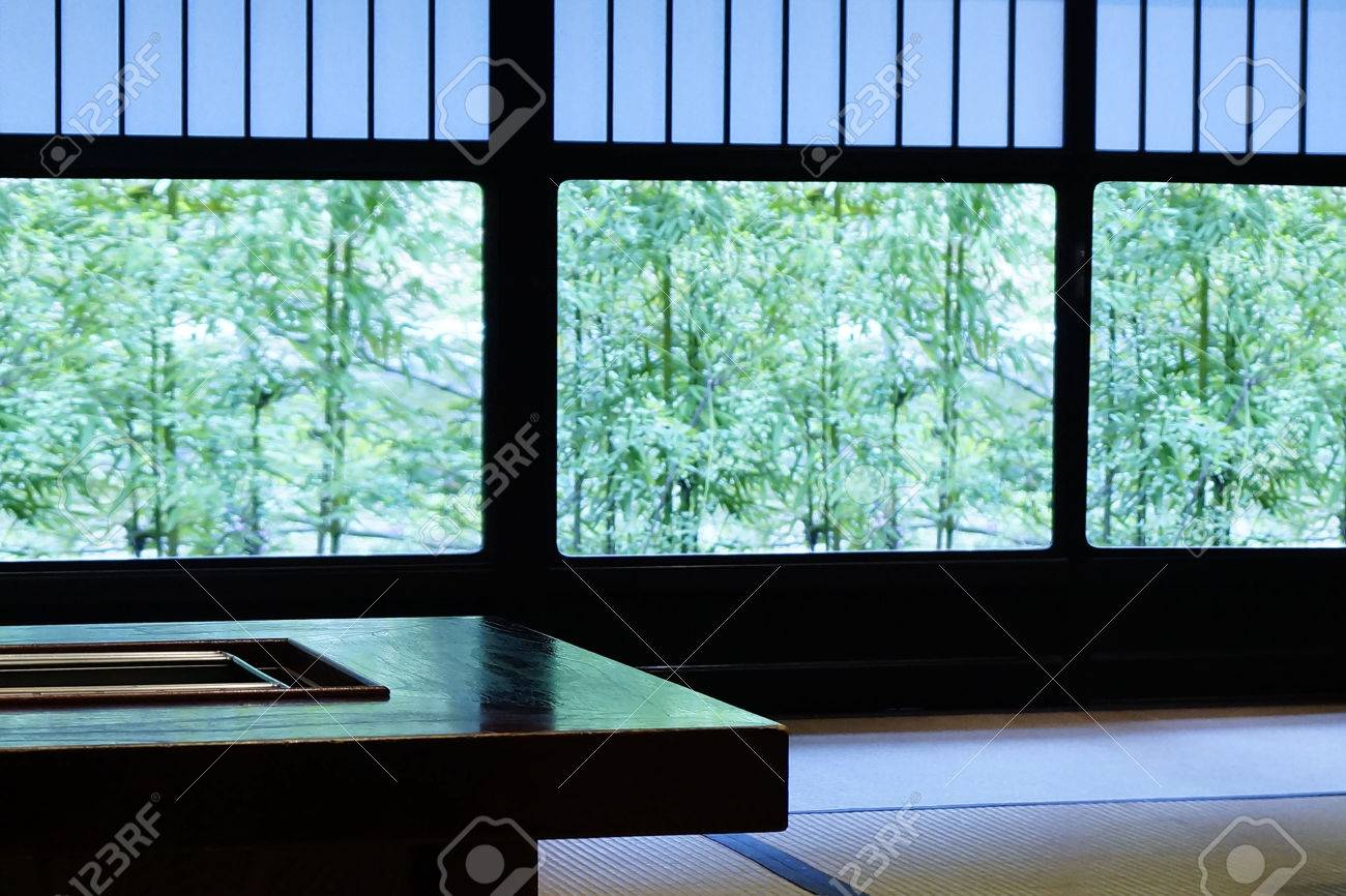 雪見障子 の写真素材 画像素材 Image