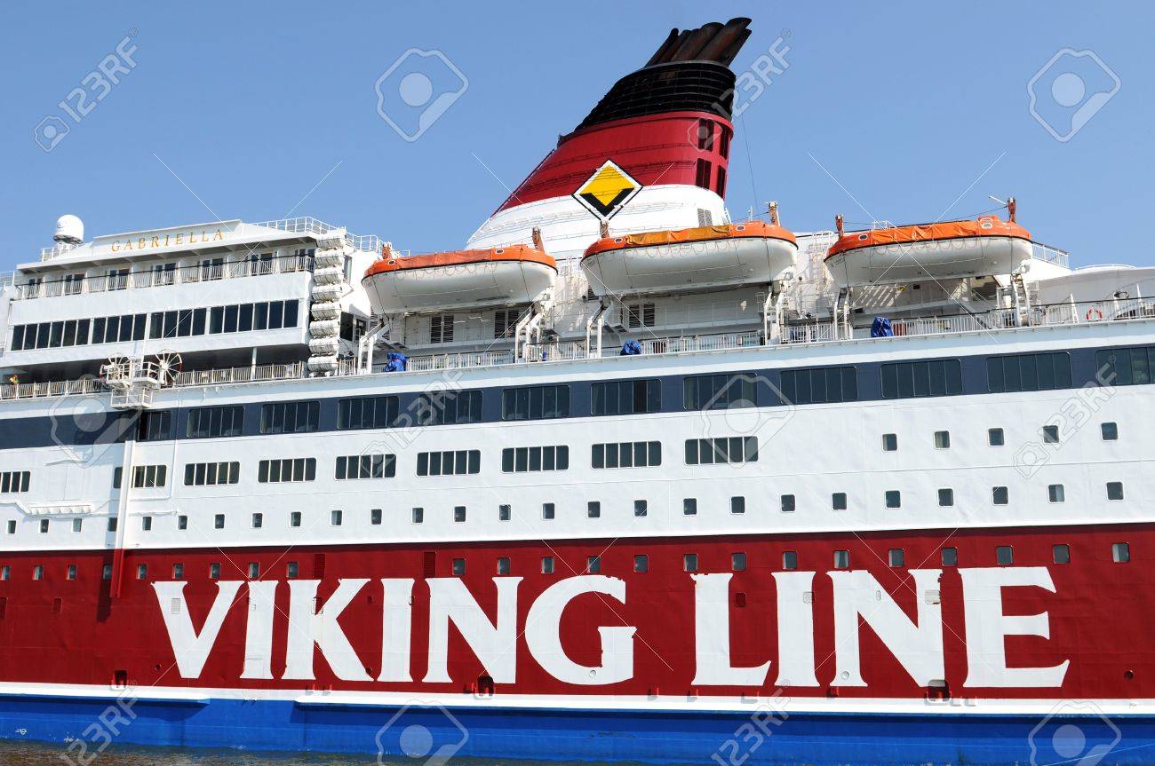 ヘルシンキ港でバイキング ラインのガブリエラ の写真素材 画像素材 Image