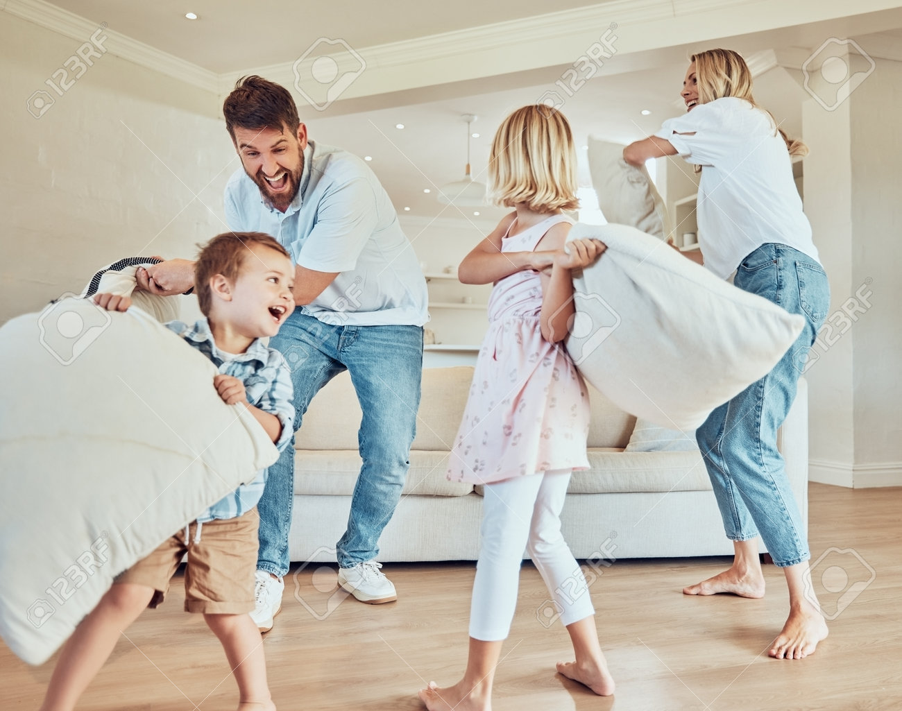 Pillow Fight, Playing And Happy Family Of Children In Home Laughing For  Funny Games, Joke And Bond Together In Lounge. Excited Mom, Dad And Playful  Kids With Pillows For Crazy Energy In, image size:1300x1025