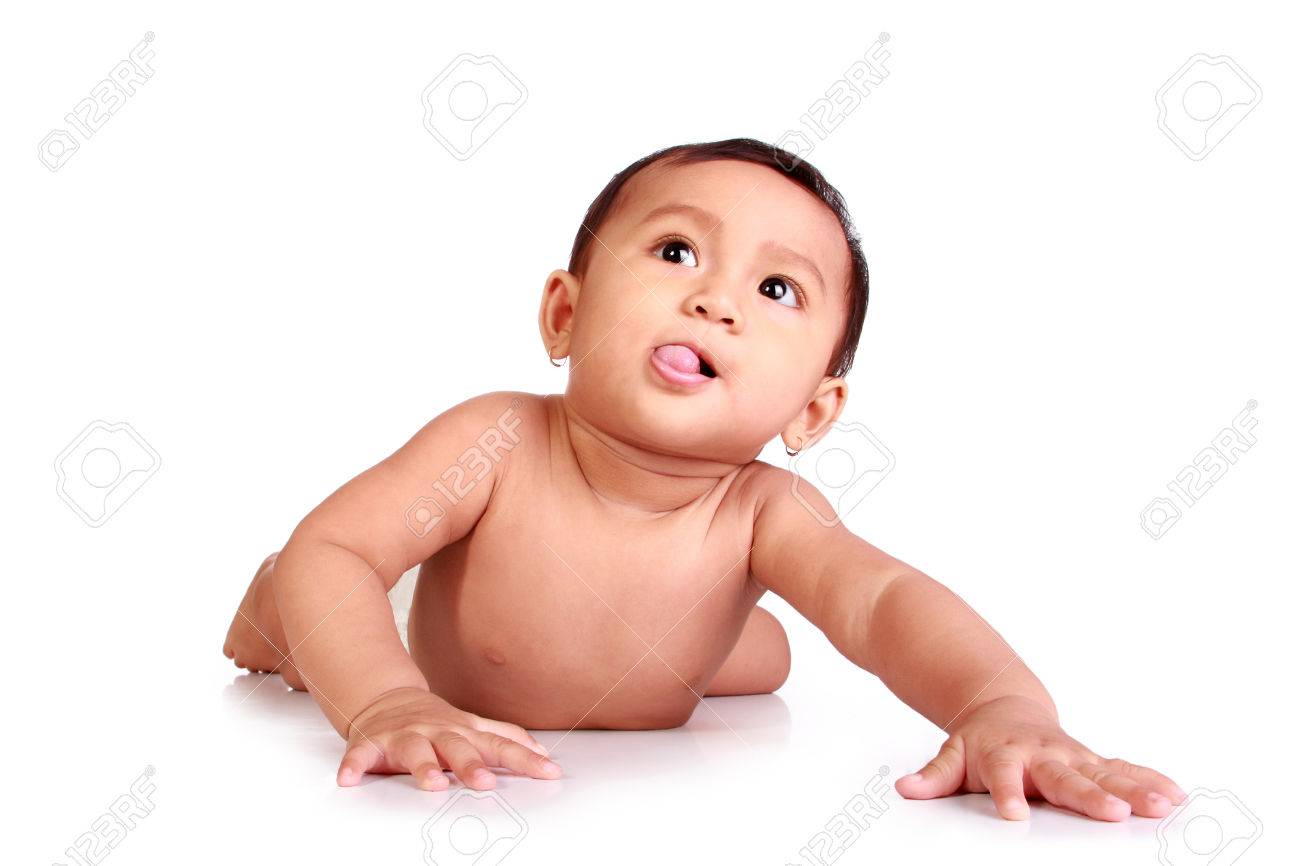 Bebe Asiatique Mignon Rampant Et Levant Les Yeux Avec La Langue Isole Sur Fond Blanc Banque D Images Et Photos Libres De Droits Image Bebe Asiatique Mignon Rampant Et Levant Les Yeux Avec La Langue Isole Sur Fond Blanc Banque D Images Et Photos Libres De Droits Image