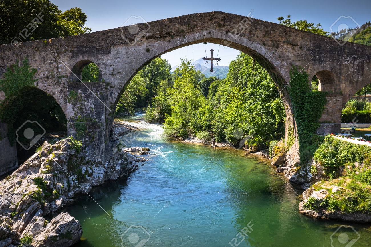 Hotel Puente Romano