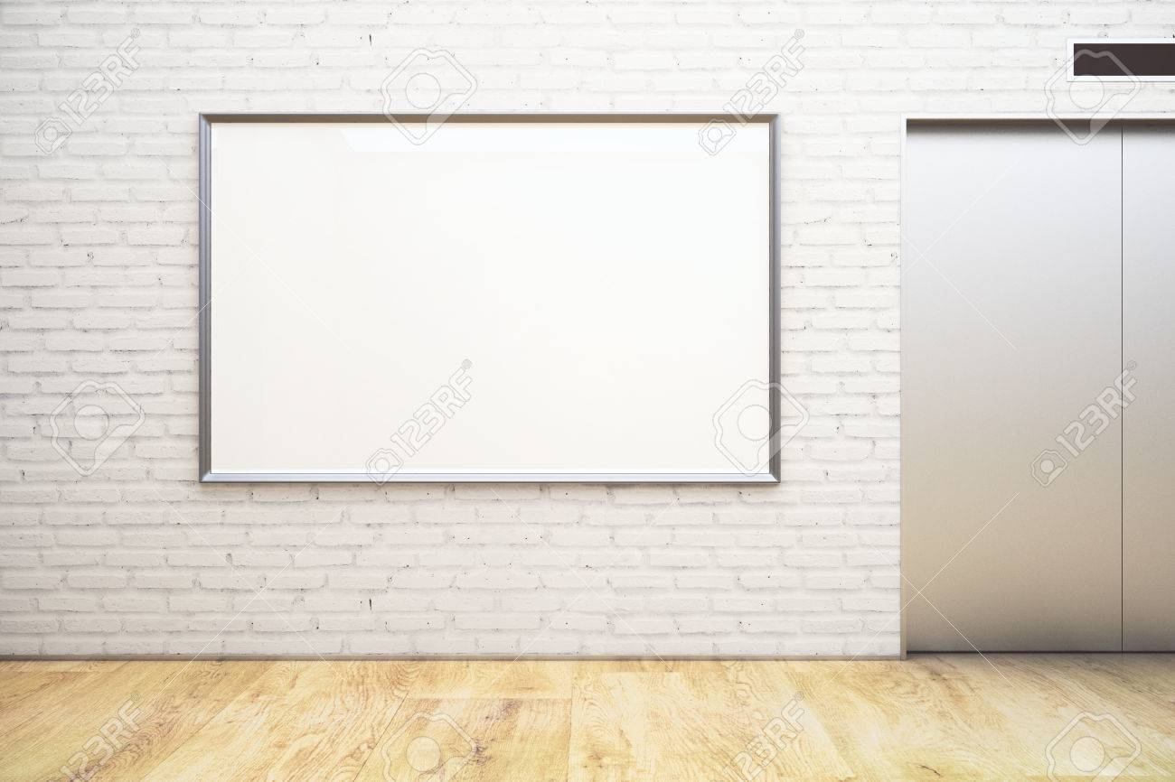 Interior Moderno Del Ladrillo Con La Elevacion Y La Cartelera En