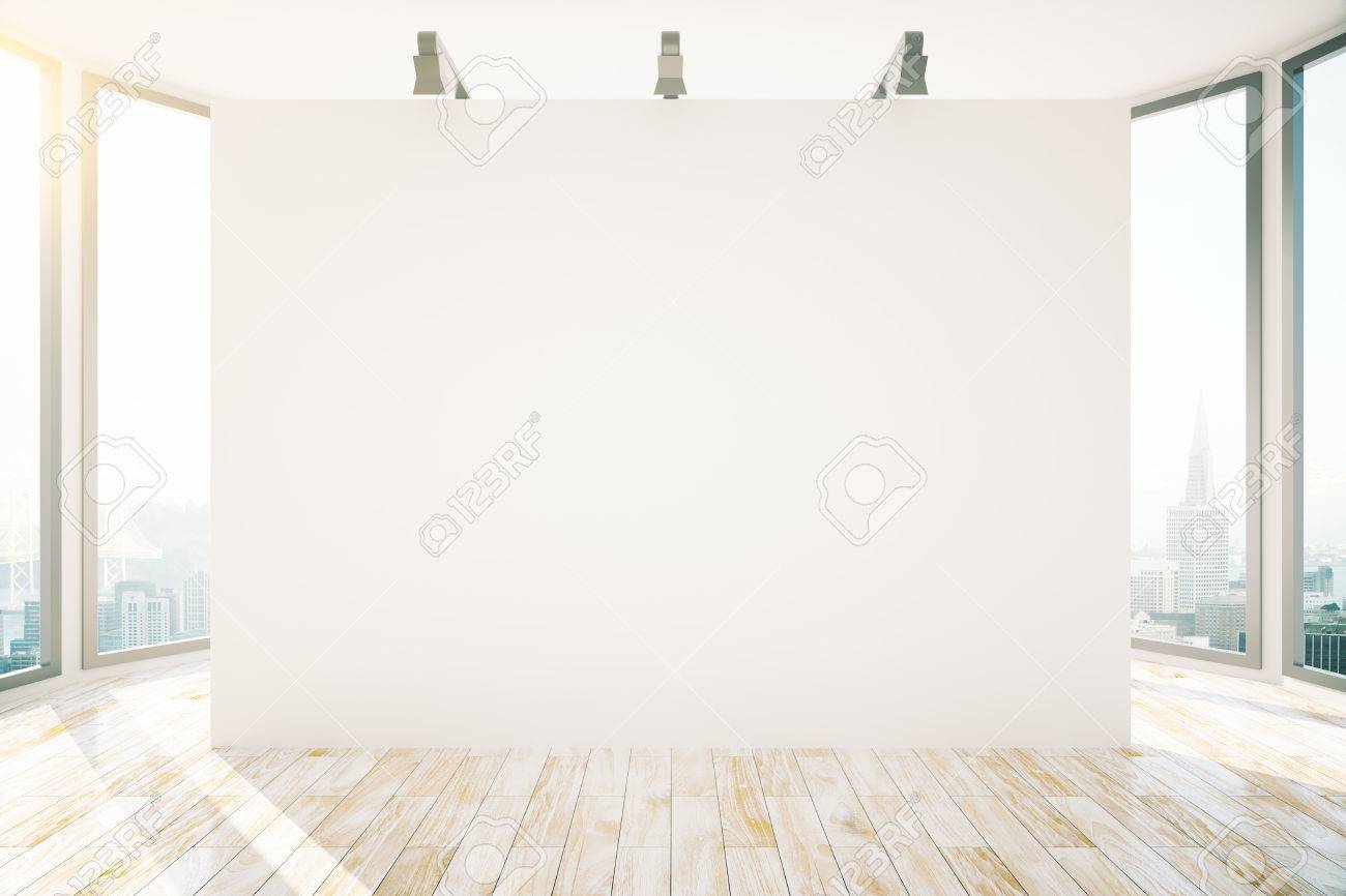 Il design degli interni con pavimento in legno, vista sulla città ... Design degli interni