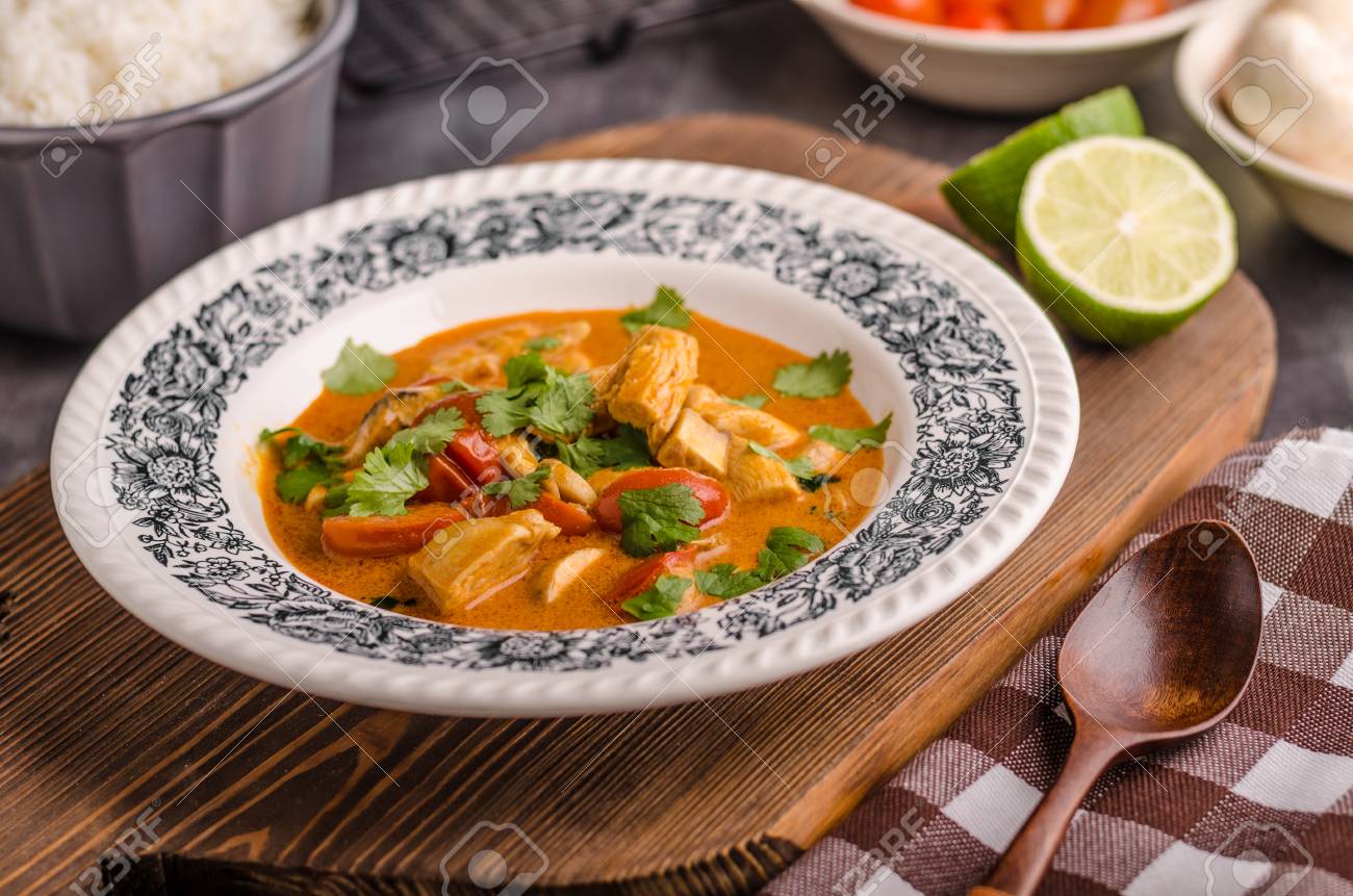 Pollo al Curry con Verduras Pollo al Curry con Verduras