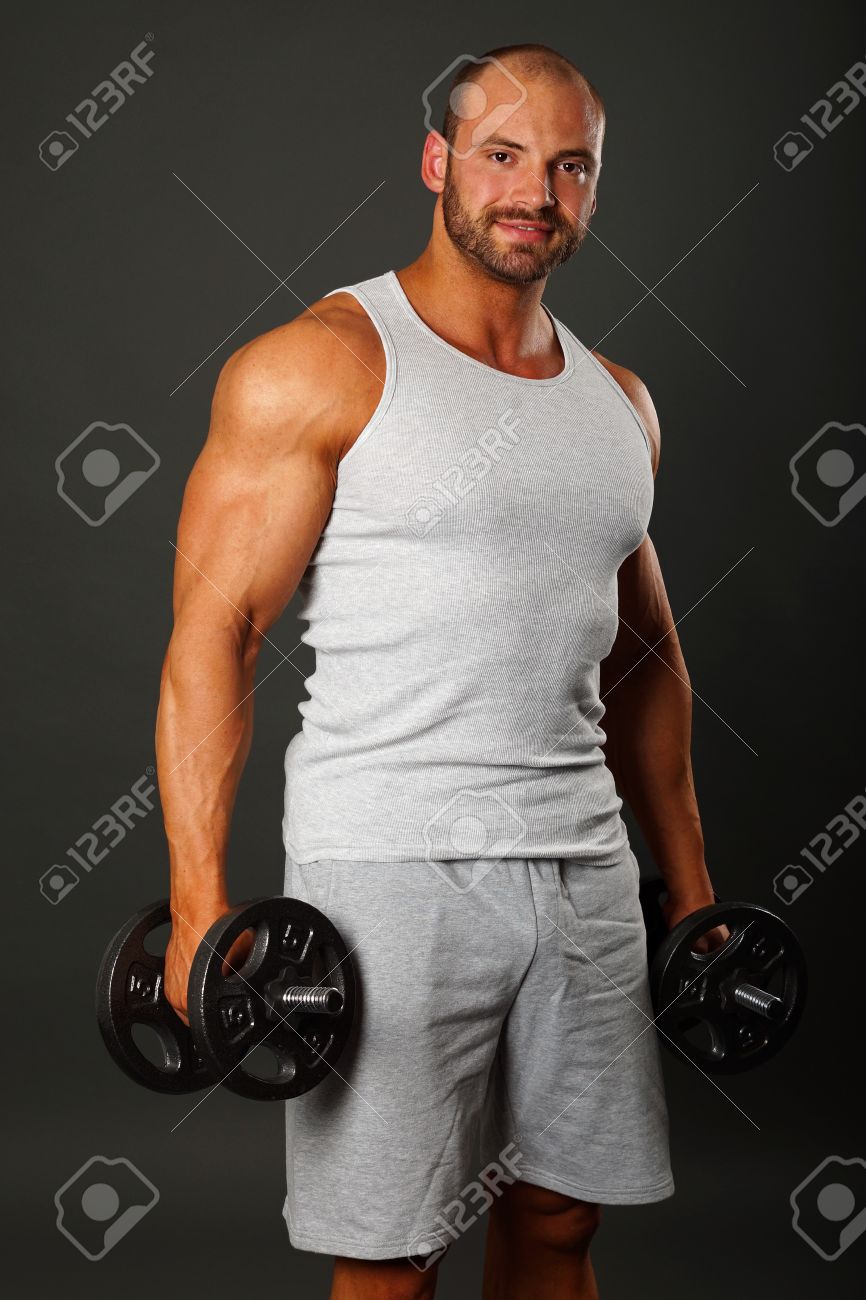 jeune homme musclé gay Jeune homme musclé gay