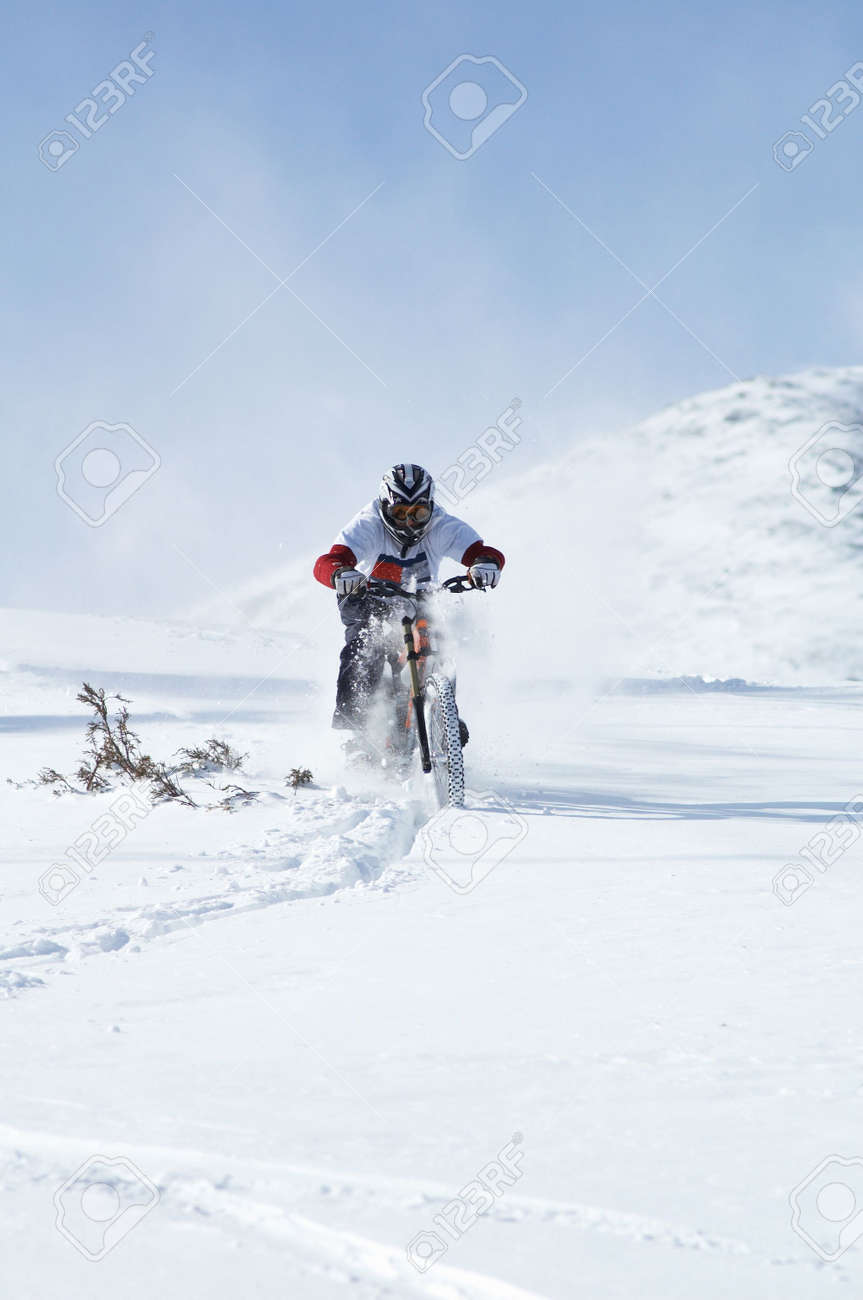 ski mountain bike