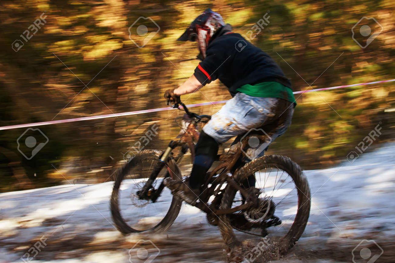 mini downhill mountain bike