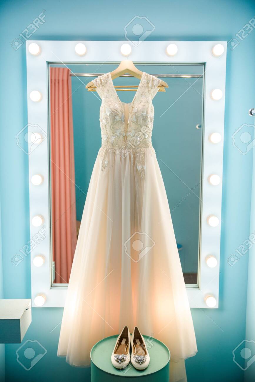 illuminated wedding dress