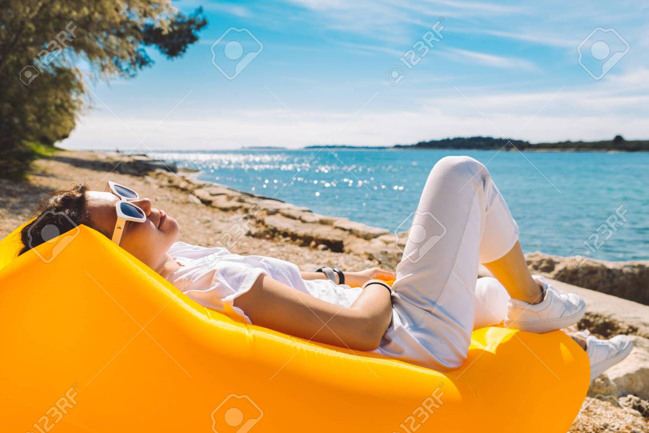 air sofa beach