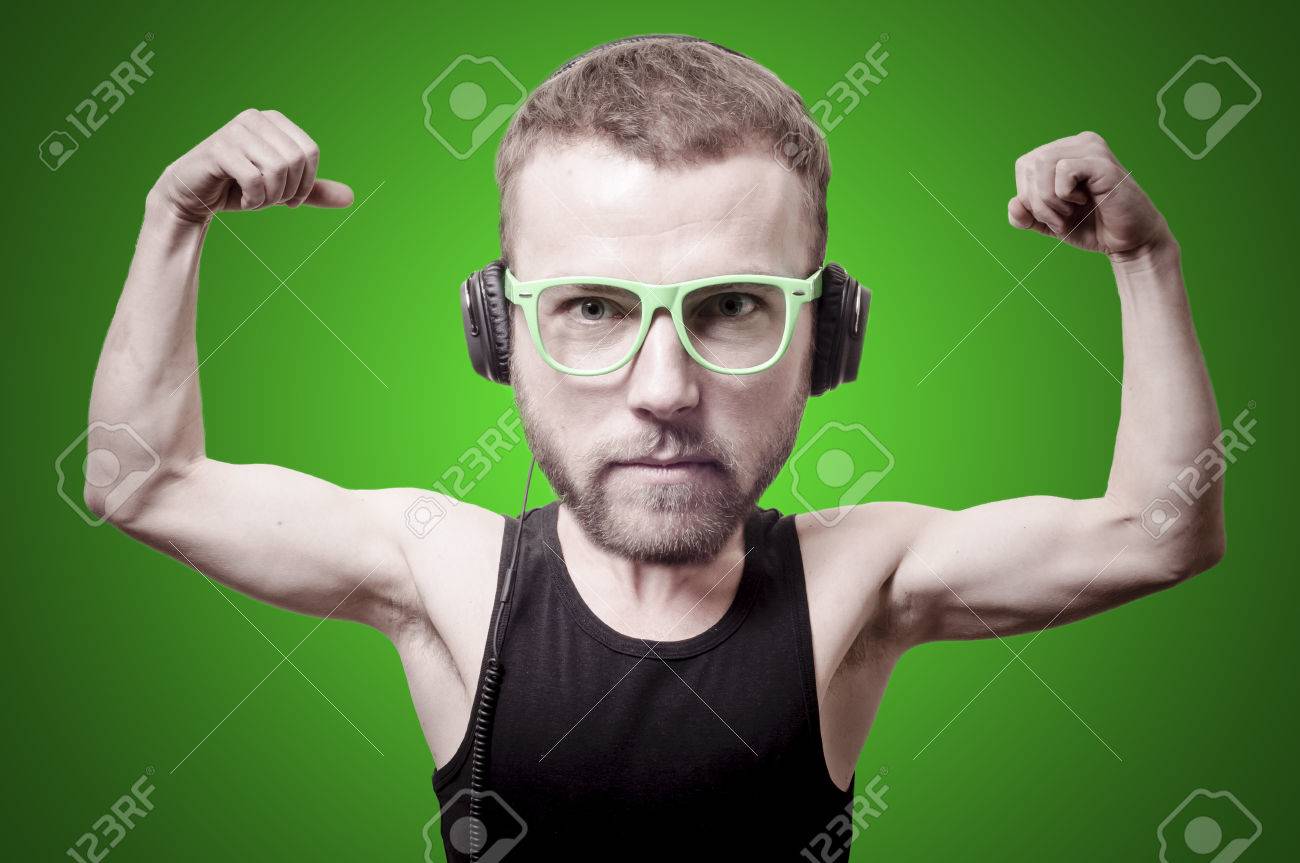 Marionnettes Drole Grand Homme De Tete Sur Fond Vert Banque D Images Et Photos Libres De Droits Image