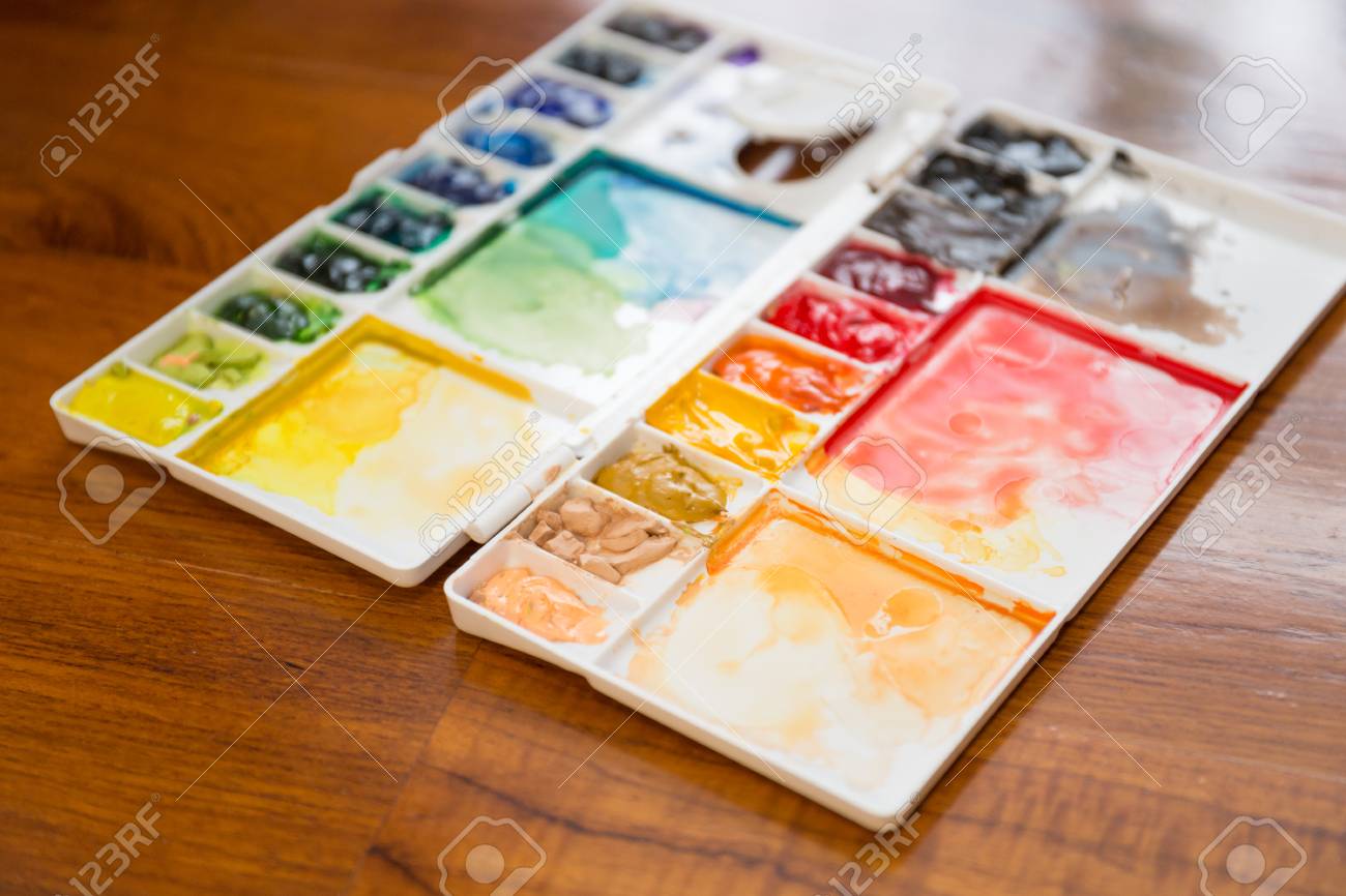 カラフルな色彩 絵の具パレット 彫刻 オブジェ Avenida7 Com