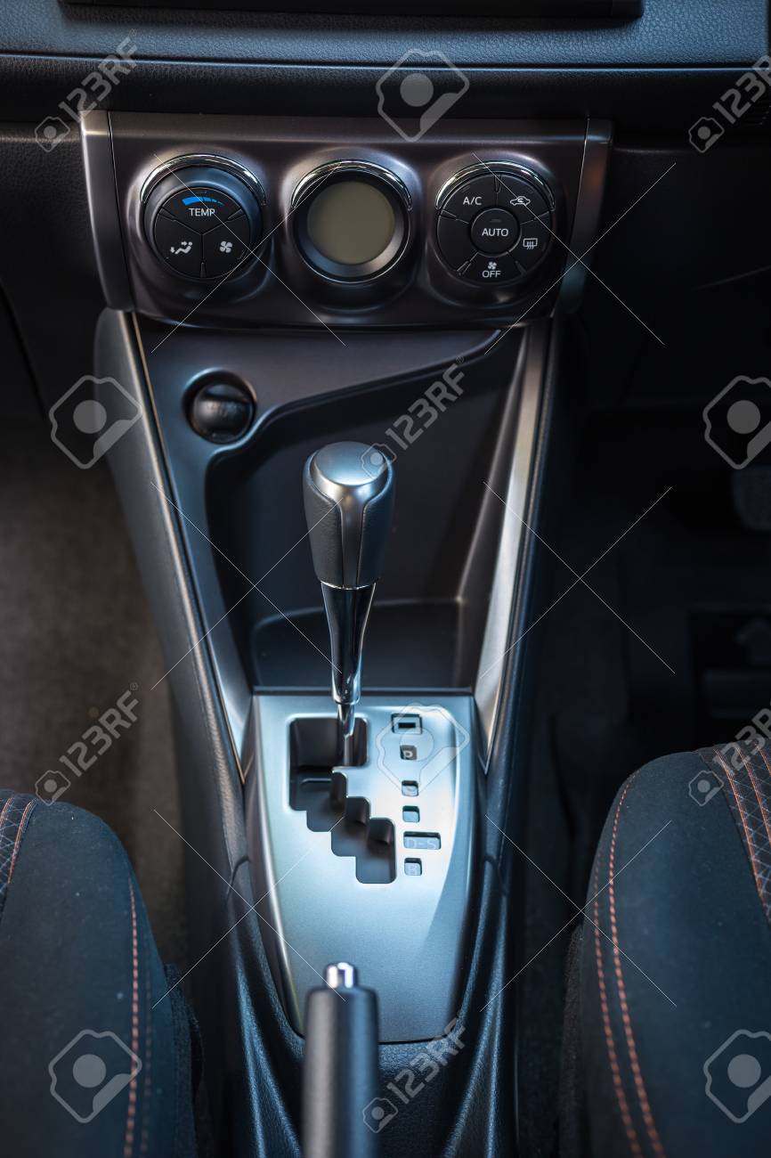 Détail Du Nouvel Intérieur De Voiture Moderne, Accent Sur L ... Détail Du Nouvel Intérieur De Voiture Moderne, Accent Sur L ...