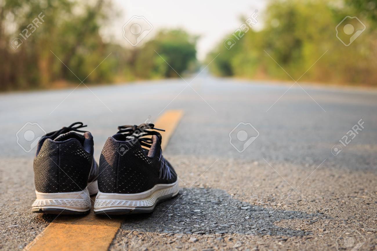 asphalt running shoes