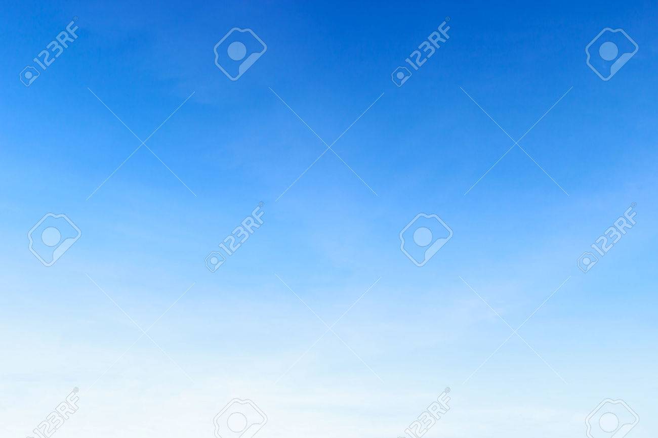 Fantastic soft white clouds against blue sky. - 32505142 Fantastic soft white clouds against blue sky. - 32505142