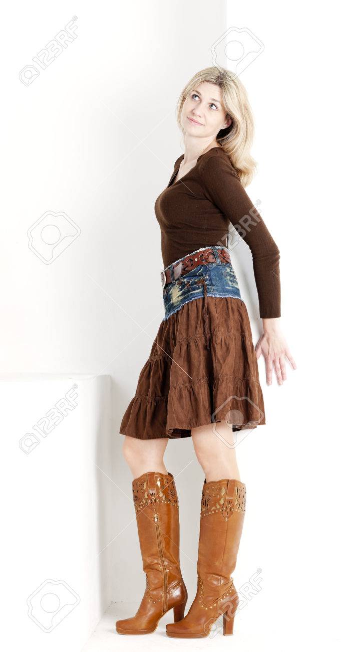 female brown boots