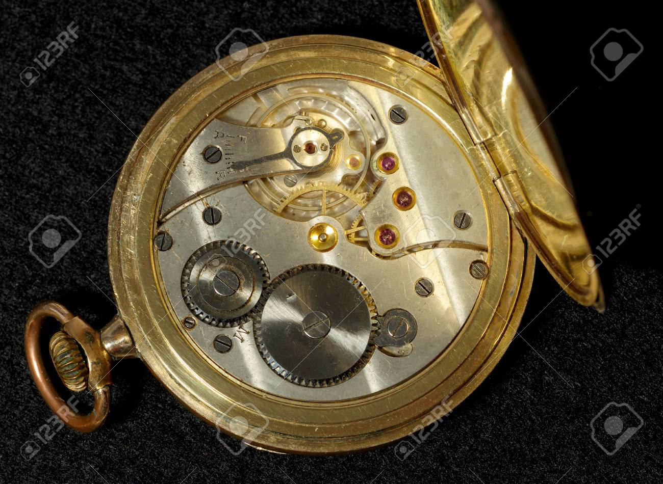 reloj con movimiento mecanico mechanical watch taschenuhr