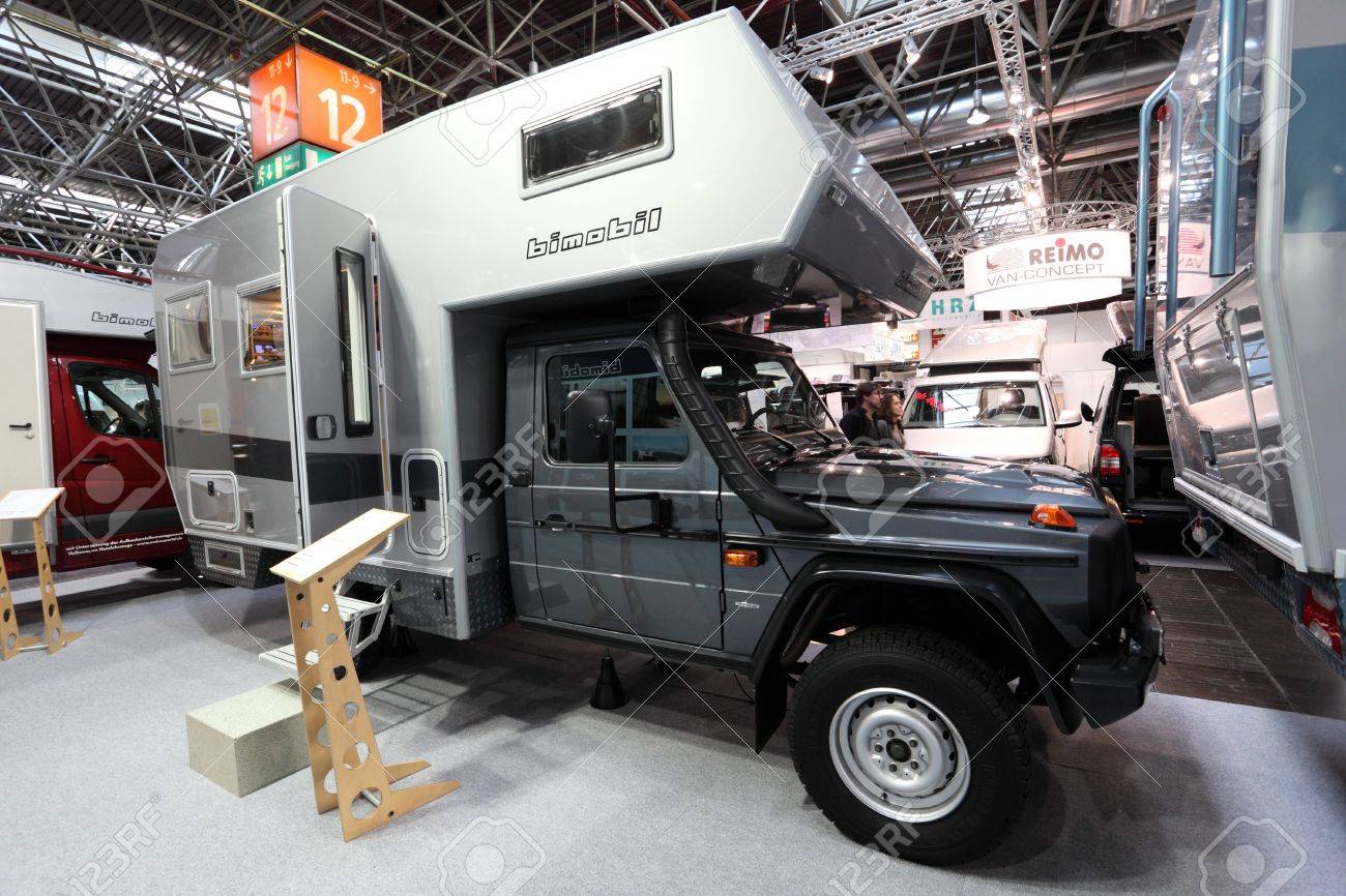 デュッセルドルフ 8 月 27 日 Bimobil オフロード キャンピングカー キャラバン サロン展 12 12 年 8 月 27 日にデュッセルドルフ ドイツで の写真素材 画像素材 Image