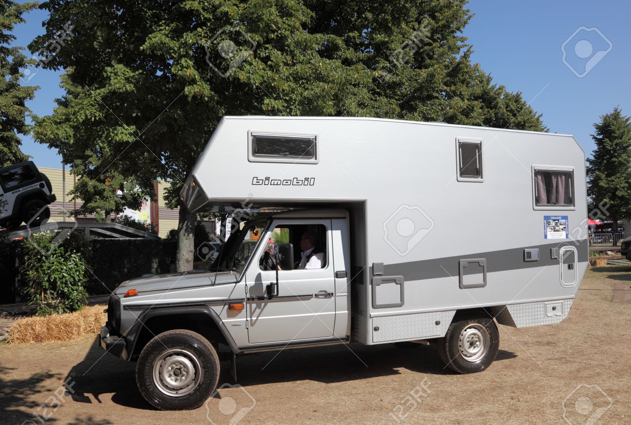 デュッセルドルフ 9 月 4 日 Bimobil オフロード キャンピングカー キャラバン サロン展 13 13 年 9 月 4 日にデュッセルドルフ ドイツで の写真素材 画像素材 Image