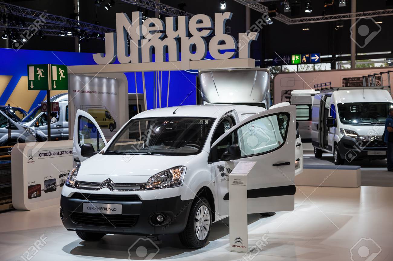 新しいシトロエン ベルランゴ バン 65 の Iaa 商用車 ドイツのハノーバー フェア 14 の写真素材 画像素材 Image