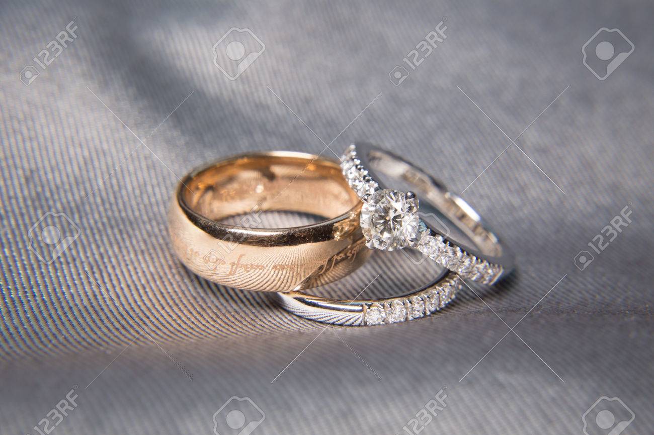 two wedding rings with diamond on platinum rings - 64042902 two wedding rings with diamond on platinum rings - 64042902