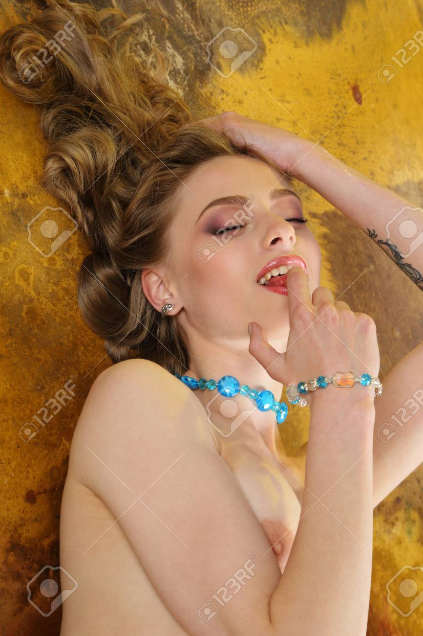 Charlize theron nude sex scene Egyptian nude ladies pics