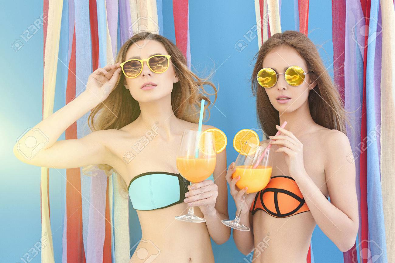 bikini-beach-party-contest