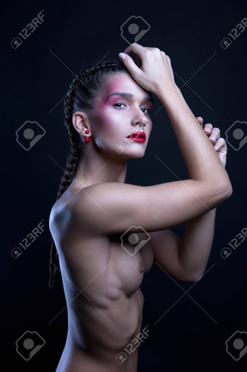 fille nakend
