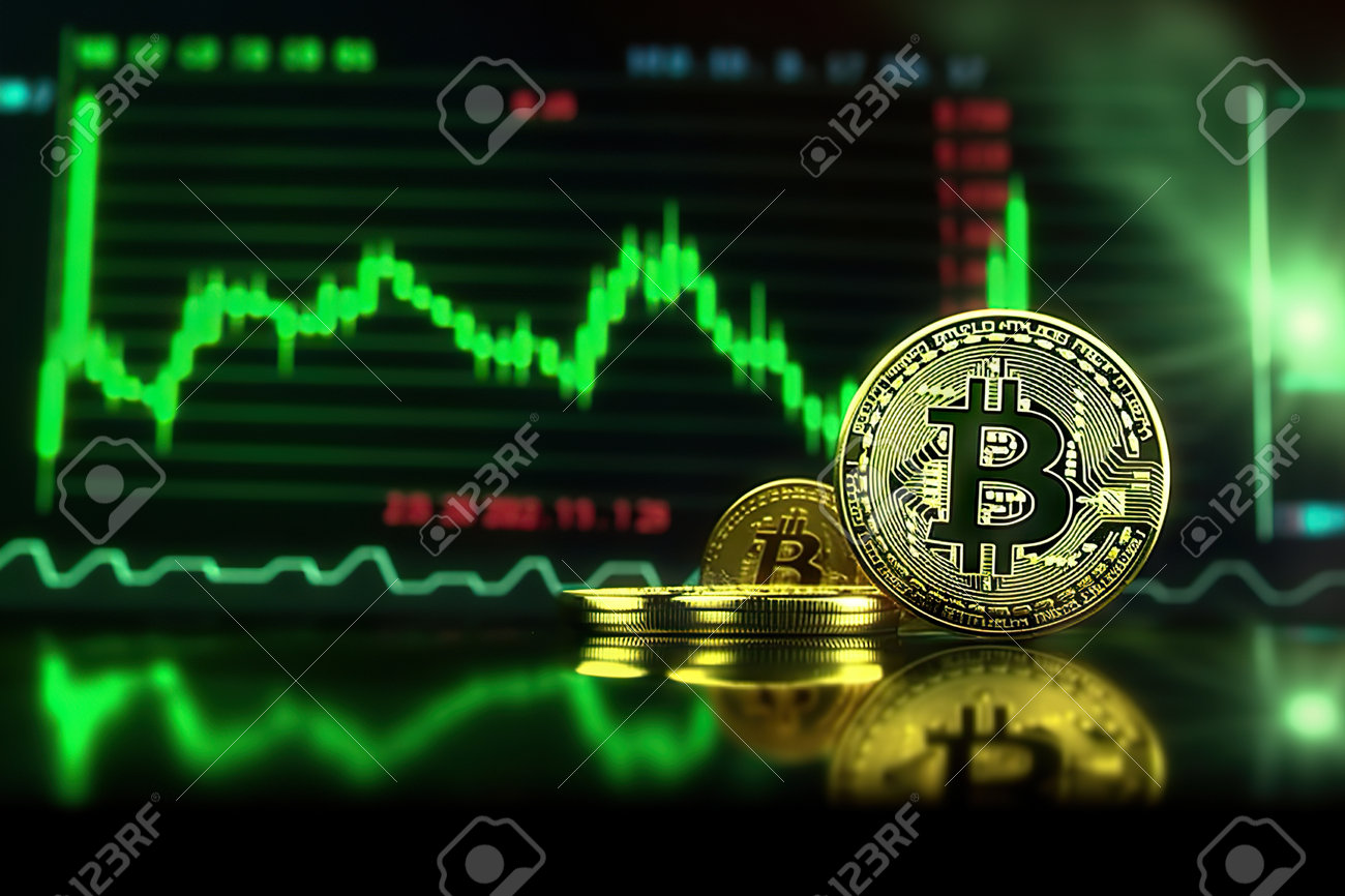 통화 거래, 생성 AI를 위해 컴퓨터 화면의 녹색 그래프를 탐색하는 비트코인의 암호 로열티 무료 사진, 그림, 이미지 그리고  스톡포토그래피. Image 204871959