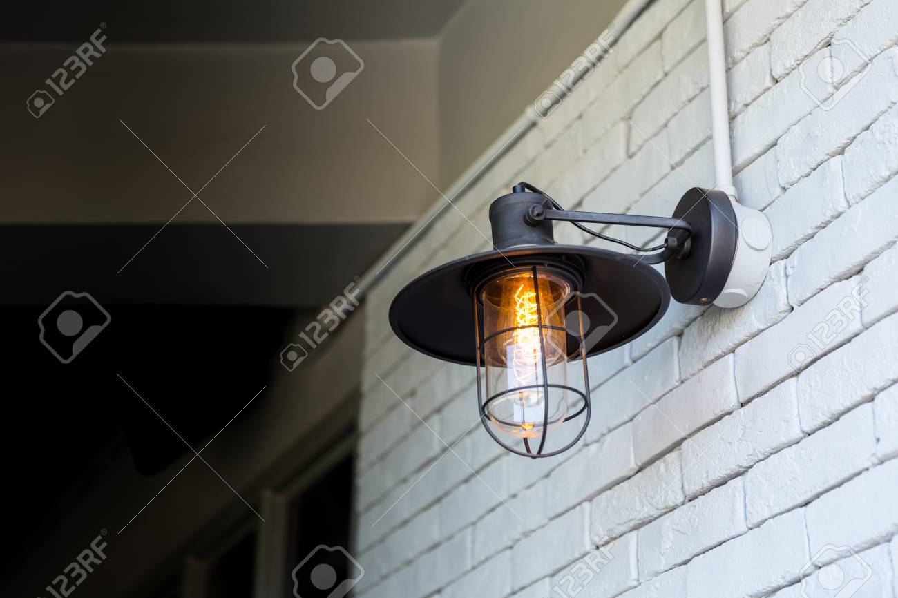 Vintage Style Hang Wall Light Bulb Cafe Decoration Outdoor On