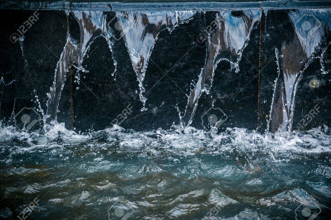 Wallpaper Water Running